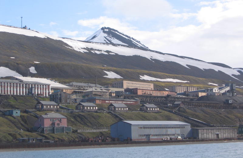 Die russische Bergbausiedlung Barentsburg